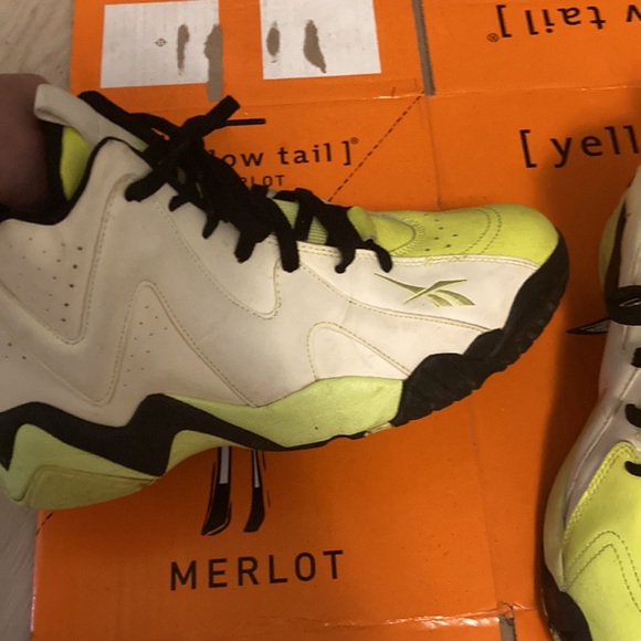 reebok's kamikaze glow in the dark. - Picture 8 of 10